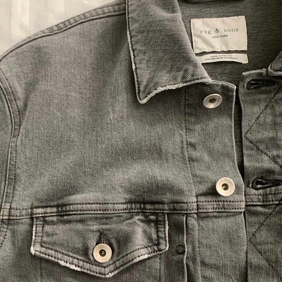 Giftable Men’s R&B Definitive Grey Denim Jacket - Picture 7 of 17